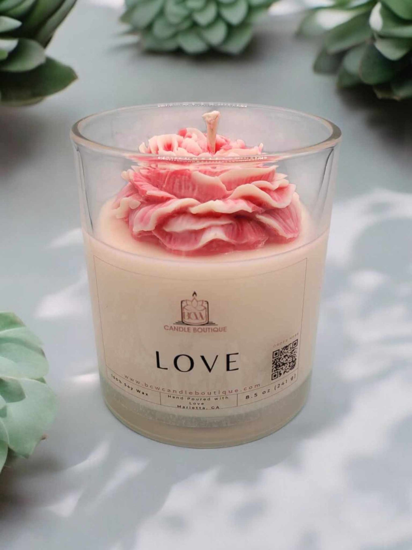 lovers candle, cotton wick candle, cozy candle, aesthetic candle, long lasting candle, beautiful candle, luxury candle, relaxation candle, floral candles