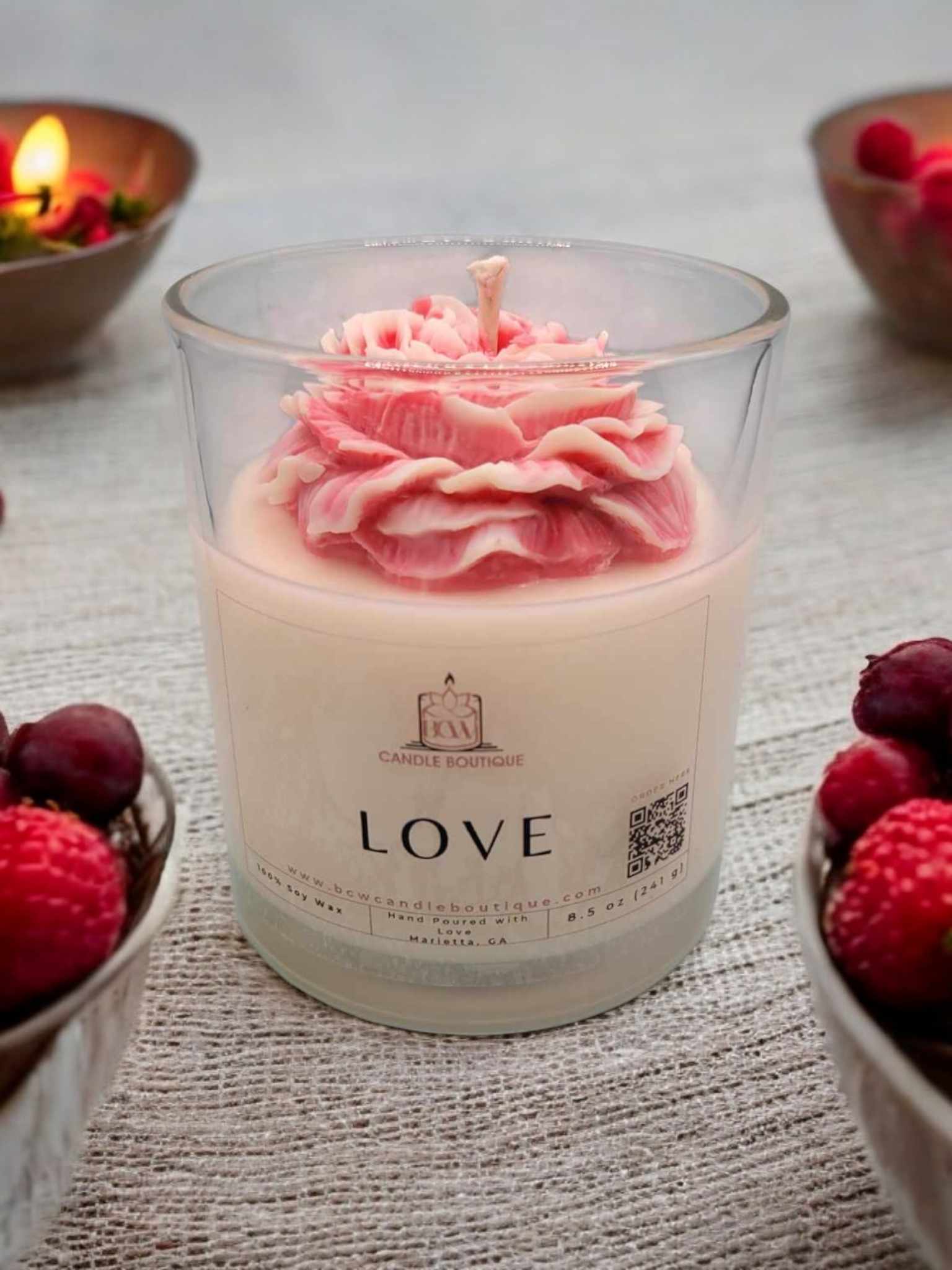 lovers candle, cotton wick candle, cozy candle, aesthetic candle, long lasting candle, beautiful candle, luxury candle, relaxation candle, floral candles